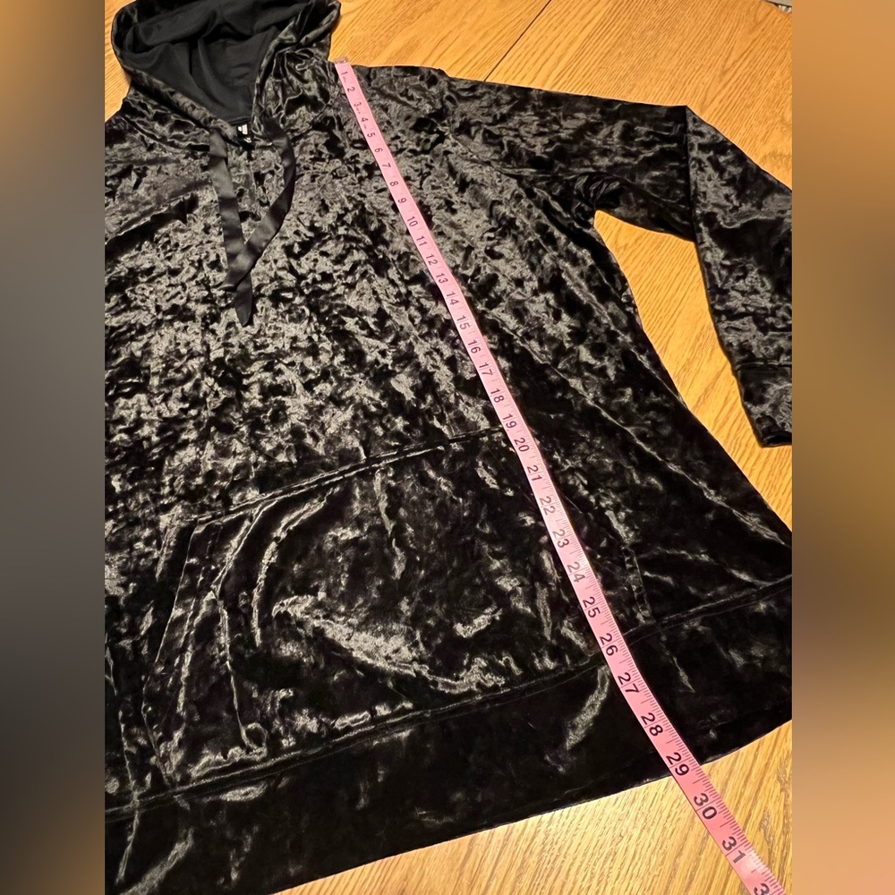 Torrid Black Crushed Velour Pullover Lounge Hoodie Size 2 🖤 - Picture 8 of 11